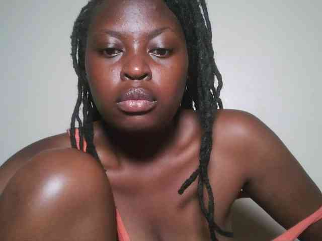 DaisyafterDark_ webcam