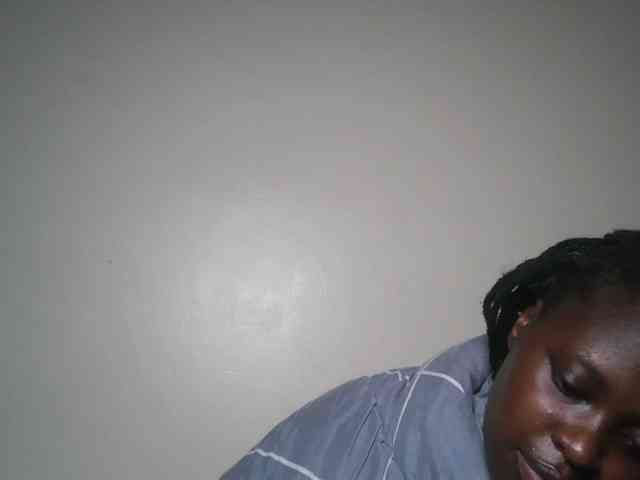 DaisyafterDark_ webcam