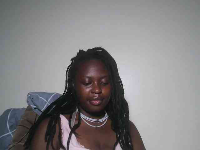DaisyafterDark_ webcam