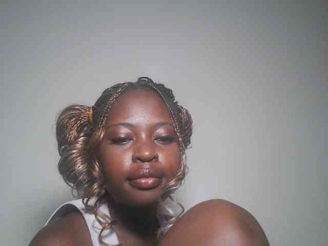 DaisyafterDark_ webcam