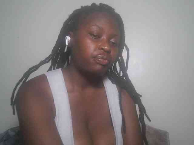 DaisyafterDark_ webcam