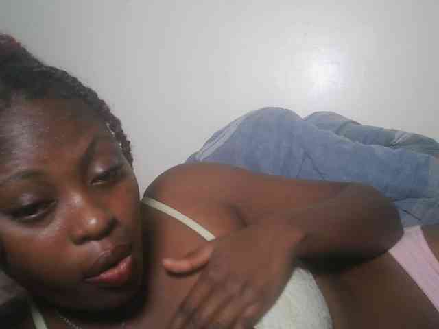 DaisyafterDark_ webcam