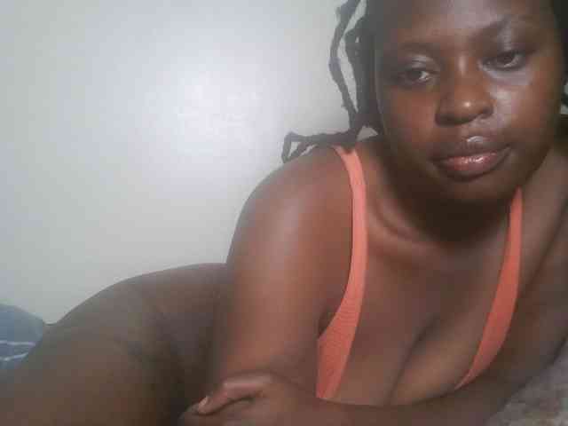 DaisyafterDark_ webcam