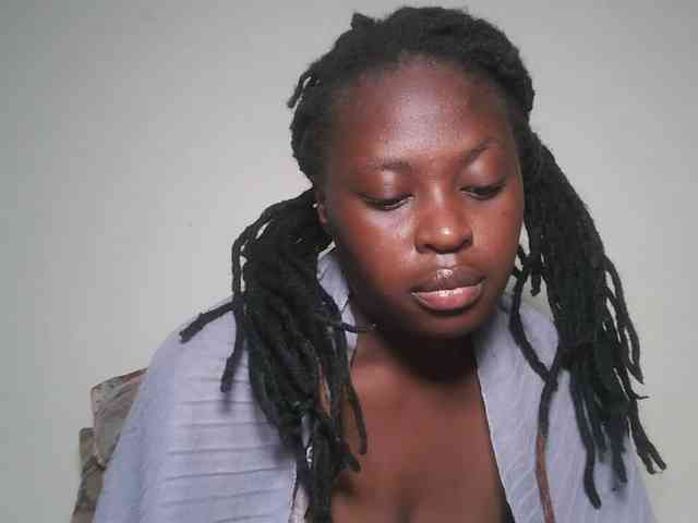DaisyafterDark_ webcam
