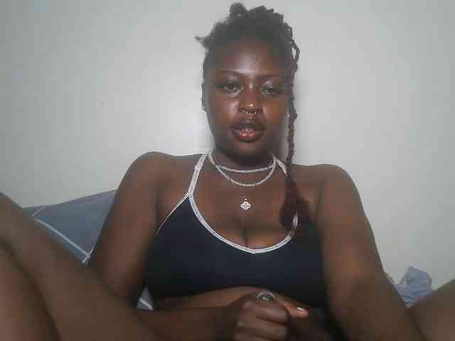 DaisyafterDark_ webcam