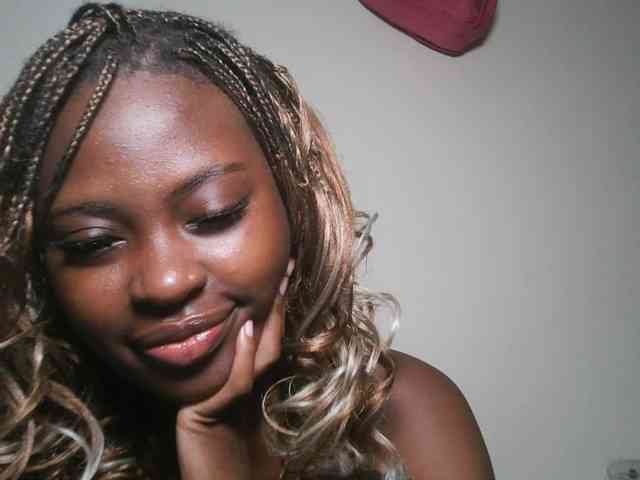 DaisyafterDark_ webcam