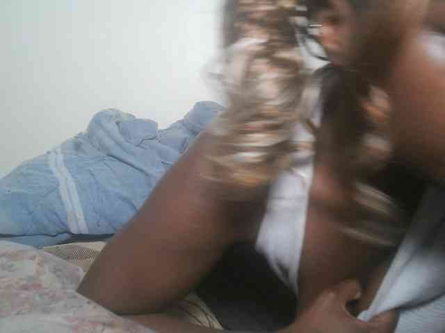 DaisyafterDark_ webcam