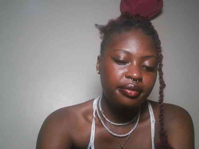 DaisyafterDark_ webcam