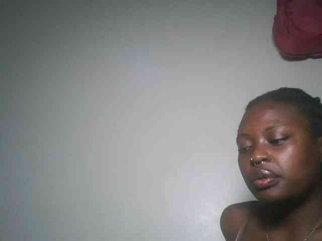 DaisyafterDark_ webcam