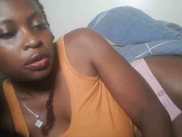 DaisyafterDark_ webcam