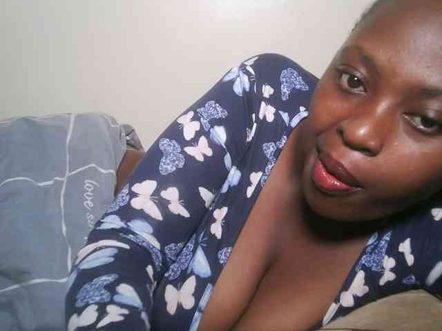 DaisyafterDark_ webcam