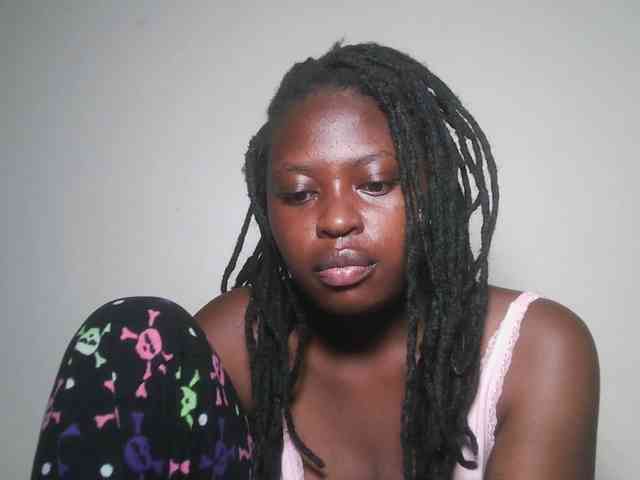 DaisyafterDark_ webcam