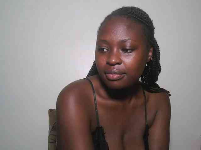 DaisyafterDark_ webcam