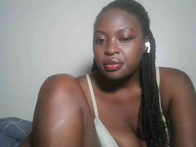 DaisyafterDark_ webcam