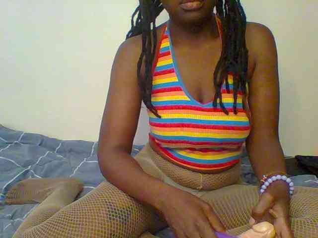 DaisyafterDark_ webcam