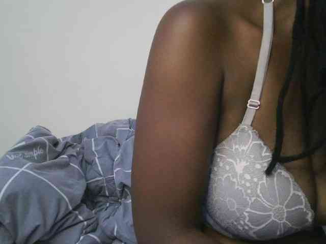 DaisyafterDark_ webcam