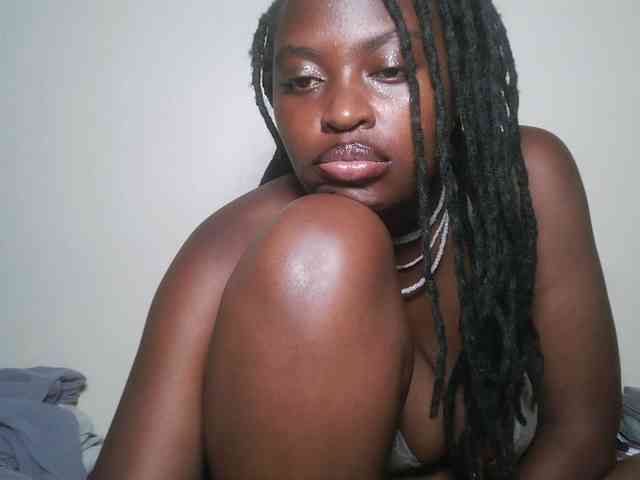 DaisyafterDark_ webcam