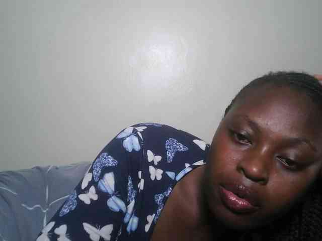 DaisyafterDark_ webcam