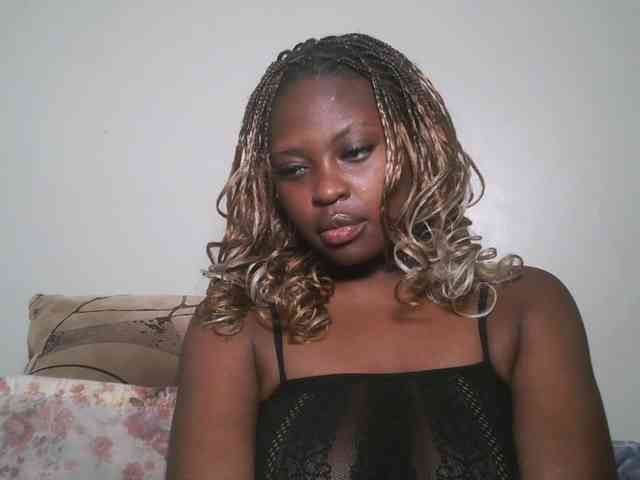 DaisyafterDark_ webcam