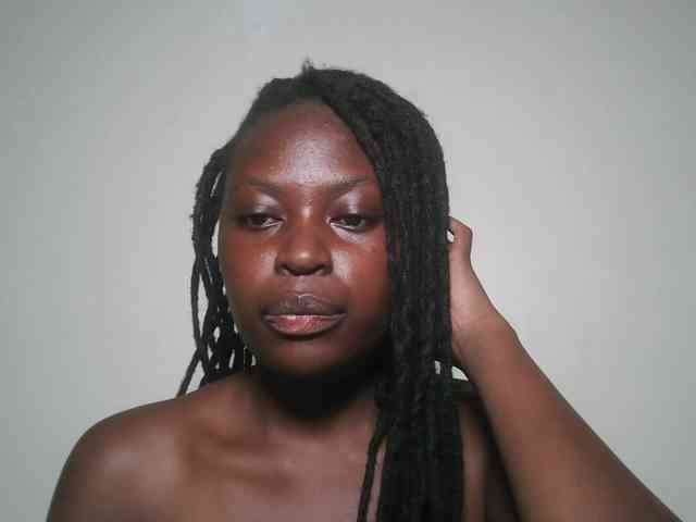 DaisyafterDark_ webcam