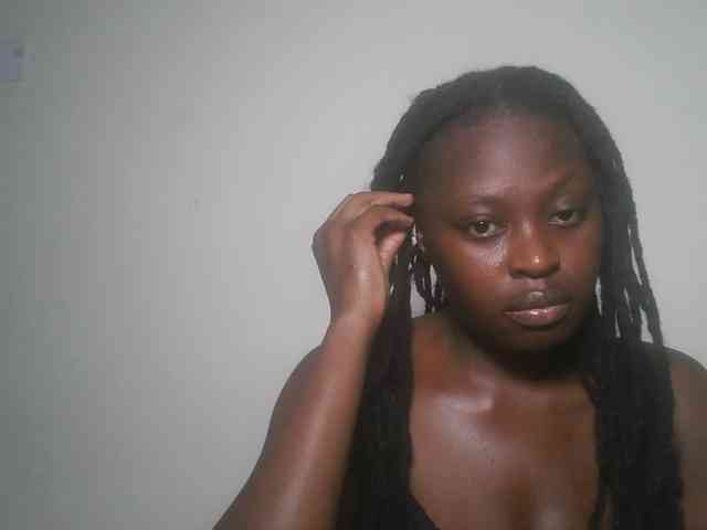 DaisyafterDark_ webcam