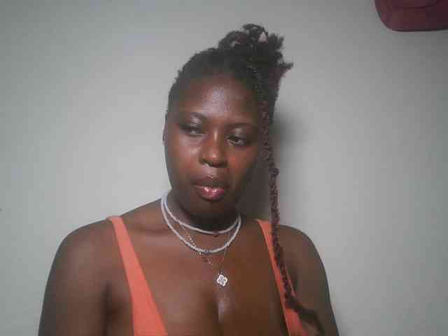 DaisyafterDark_ webcam