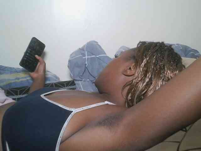 DaisyafterDark_ webcam
