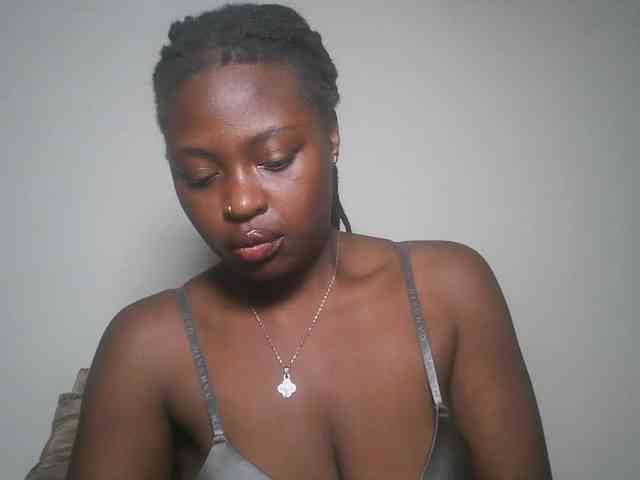 DaisyafterDark_ webcam