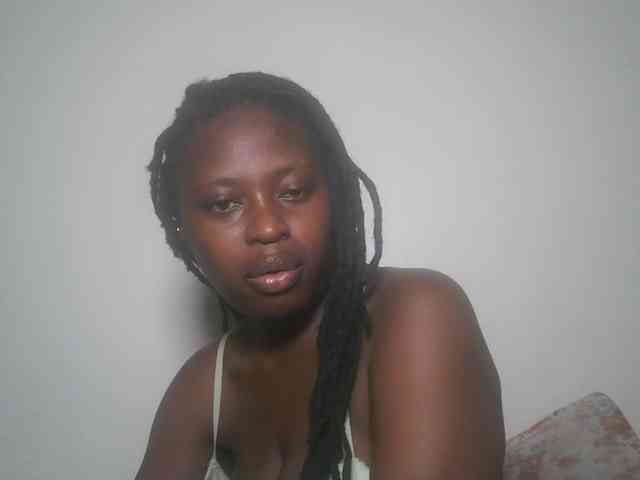DaisyafterDark_ webcam