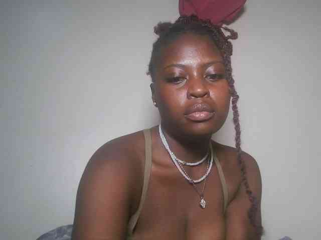 DaisyafterDark_ webcam