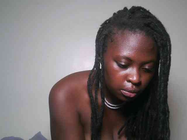 DaisyafterDark_ webcam