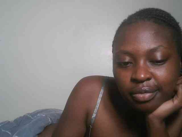 DaisyafterDark_ webcam