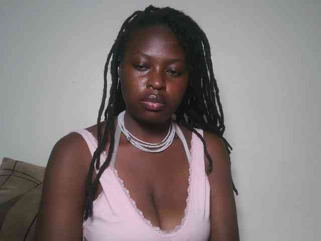 DaisyafterDark_ webcam
