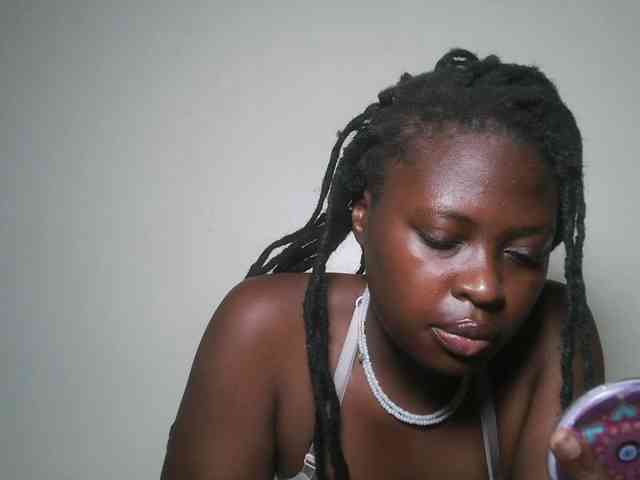 DaisyafterDark_ webcam