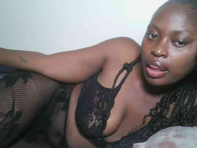 DiasyafterDark