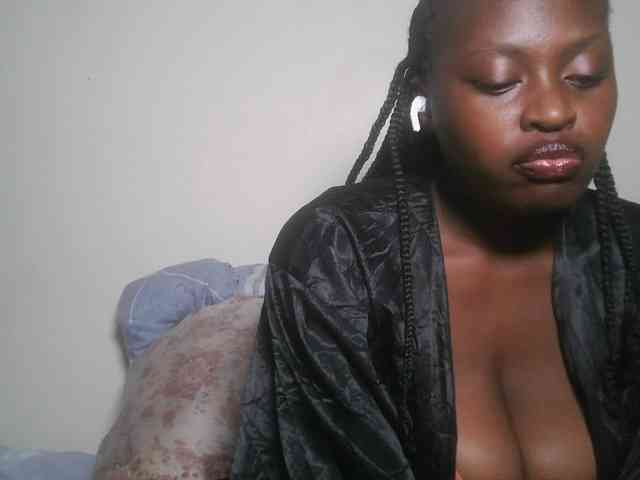 DaisyafterDark_ webcam