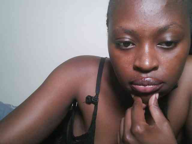 DaisyafterDark_ webcam