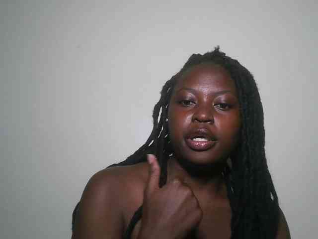 DaisyafterDark_ webcam