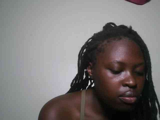DaisyafterDark_ webcam