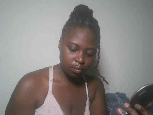 DaisyafterDark_ webcam