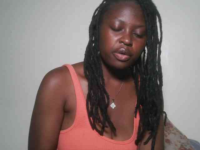 DaisyafterDark_ webcam