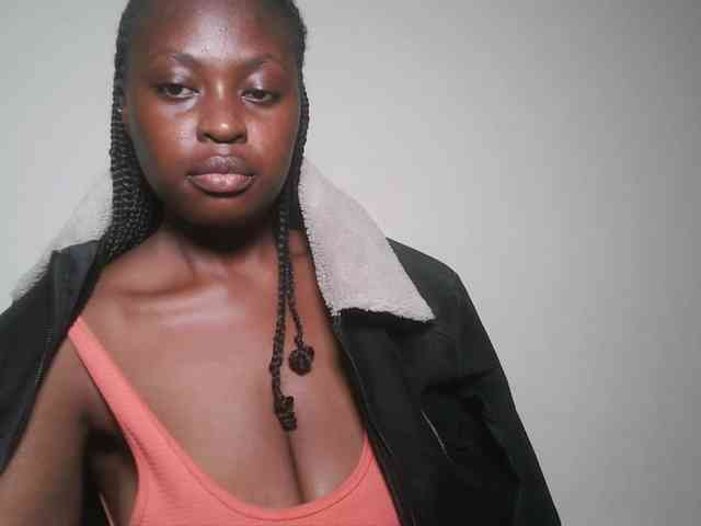DaisyafterDark_ webcam