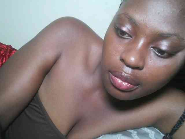 DaisyafterDark_ webcam