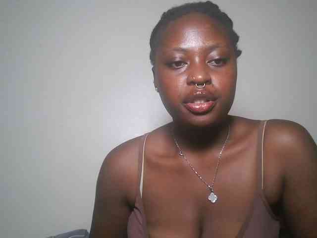DaisyafterDark_ webcam