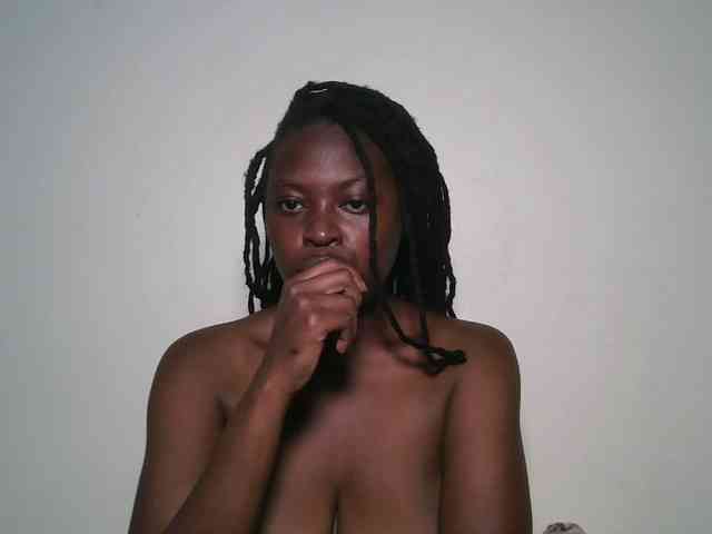 DaisyafterDark_ webcam