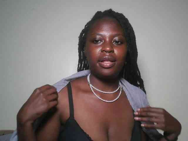 DaisyafterDark_ webcam