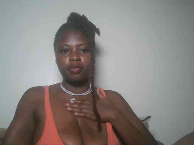 DaisyafterDark_ webcam
