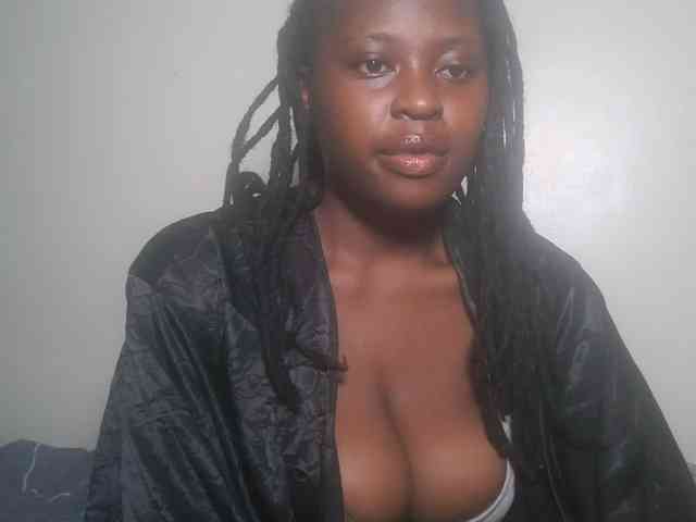 DaisyafterDark_ webcam