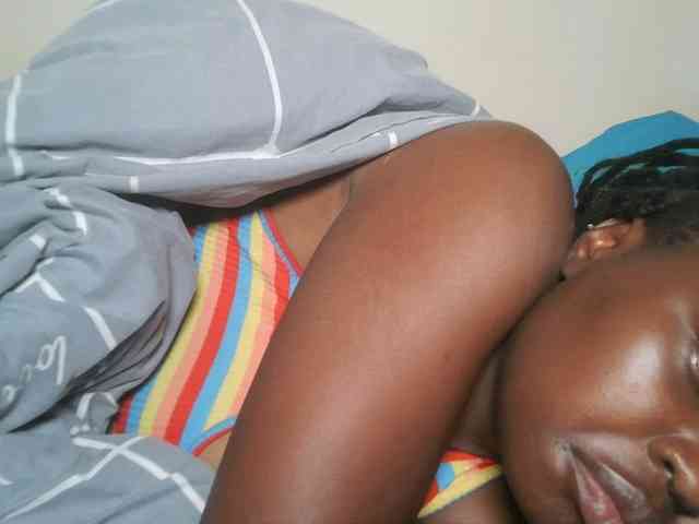 DaisyafterDark_ webcam