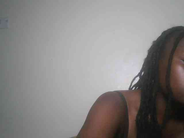 DaisyafterDark_ webcam